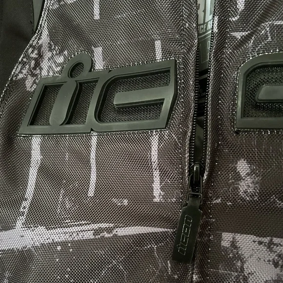 Women’s Icon Overlord Motorcycle Jacket - Picture 6 of 14